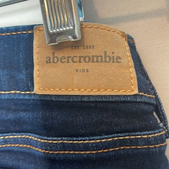 Kid’s Abercrombie & Fitch Dark Wash Skinny Jeans. Size 14. - Picture 7 of 10